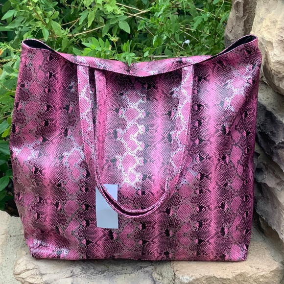 Saks fifth Avenue Pink snakeskin tote - Picture 3 of 16